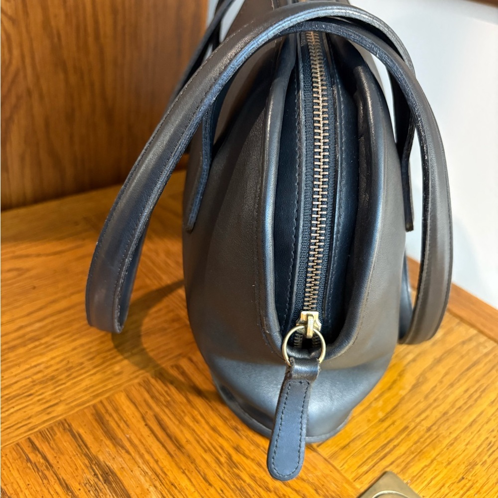 Coach Vintage Asheville Bag #9089 - Picture 6 of 11